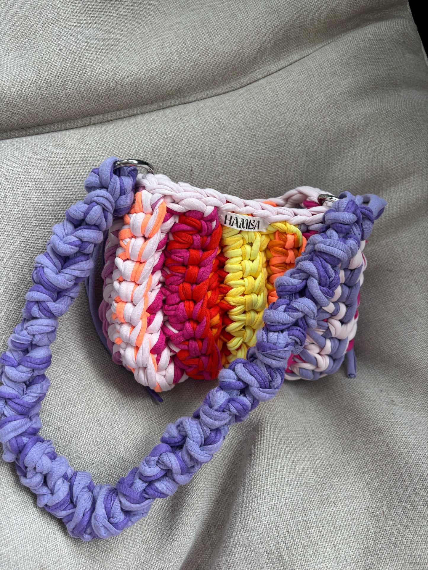 Lola Rainbow
