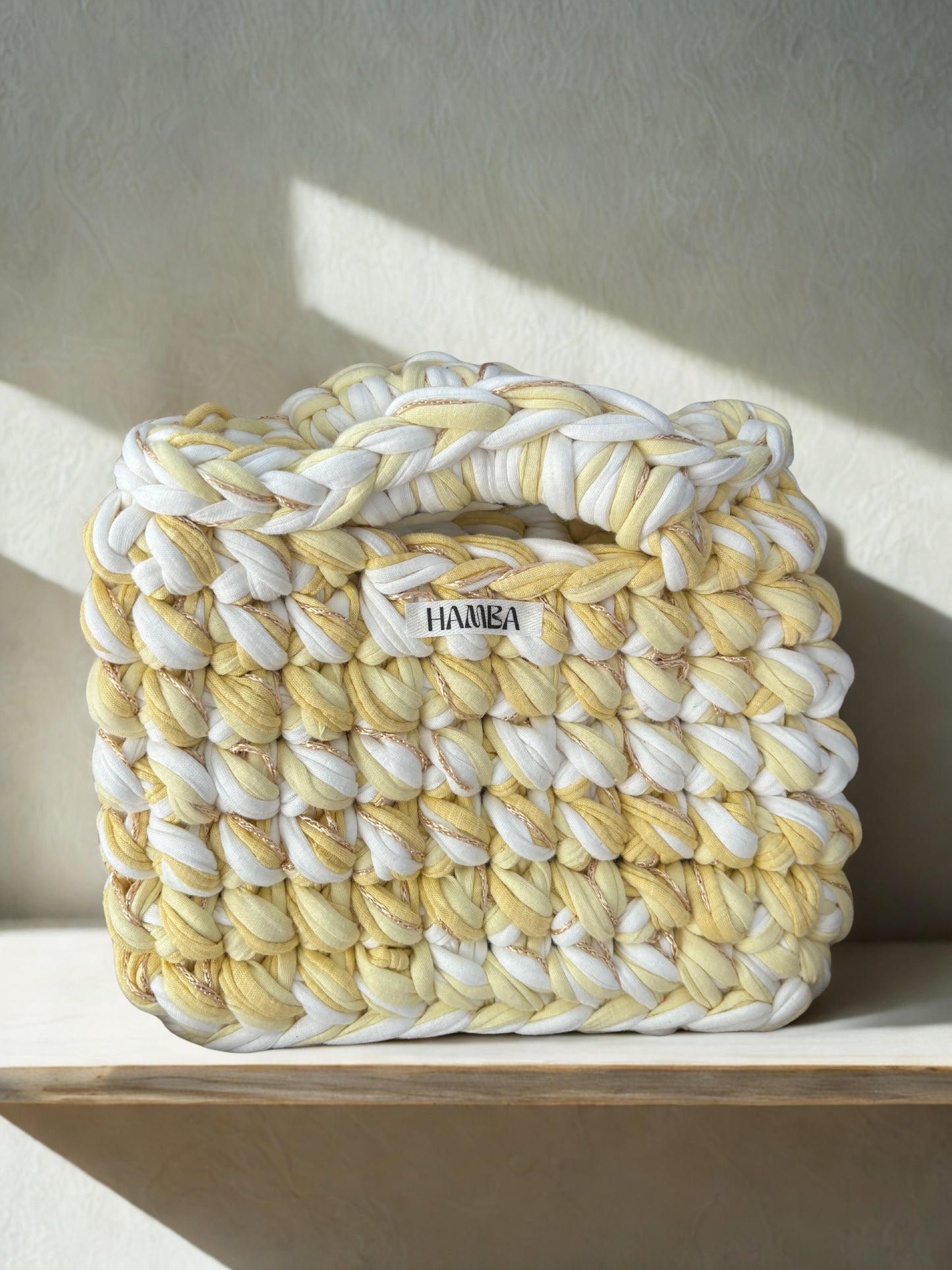 Liv butter yellow gold