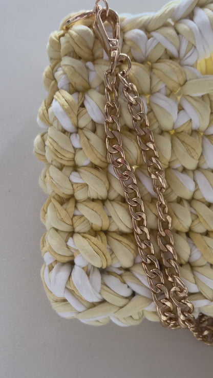 Liv butter yellow gold